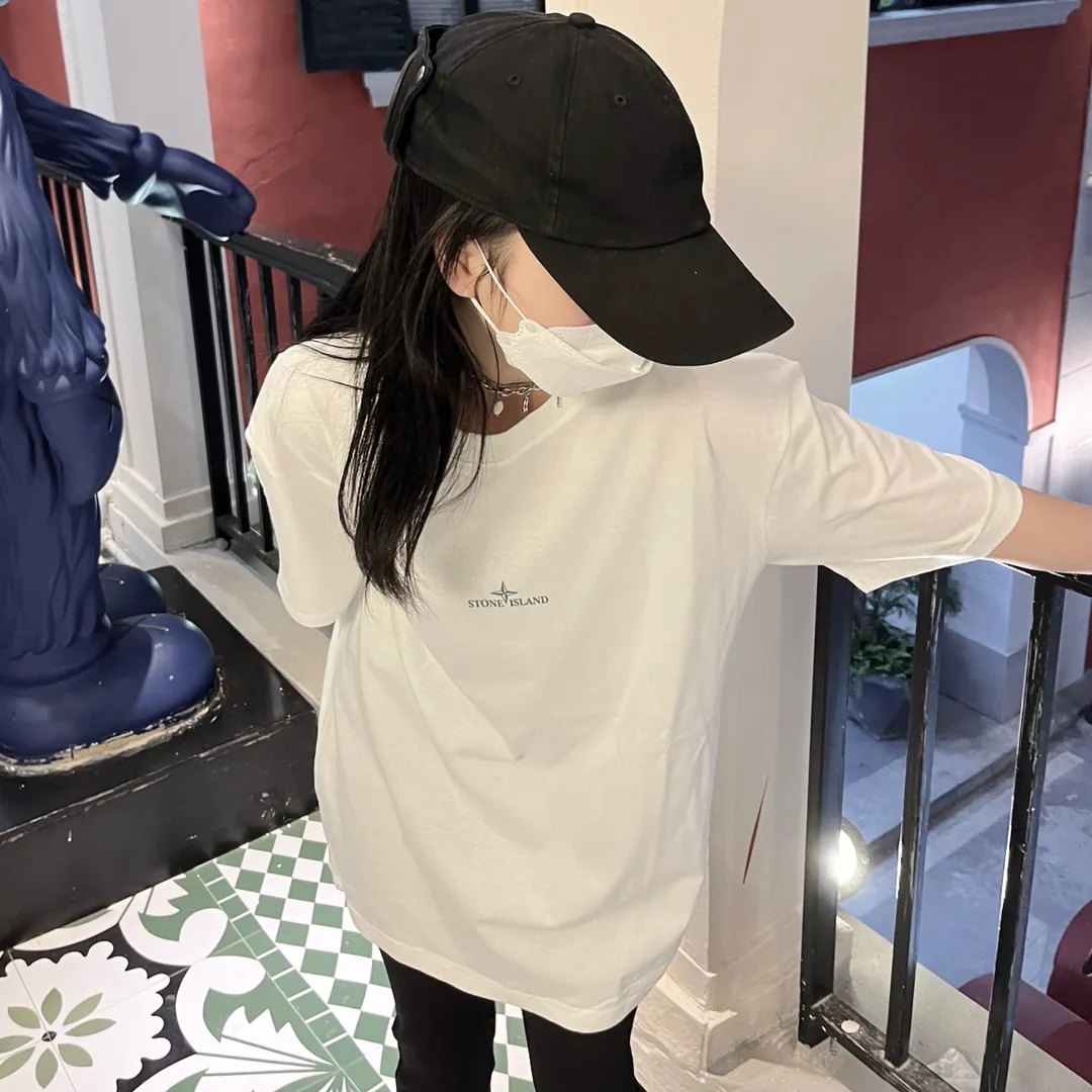 W609#P110💰 Stone Island compass big logo on the back logo printed short-sleeved men's and women's loose casual T-shirt Made of 260g combed cotton 32-count double yarn, double thread and two needles to press the thread, no deformation after long-term washing, imported 3D printing, no fading, no cracking, genuine pattern making, double tag wash, original packaging, color: black - white, size M - XXL